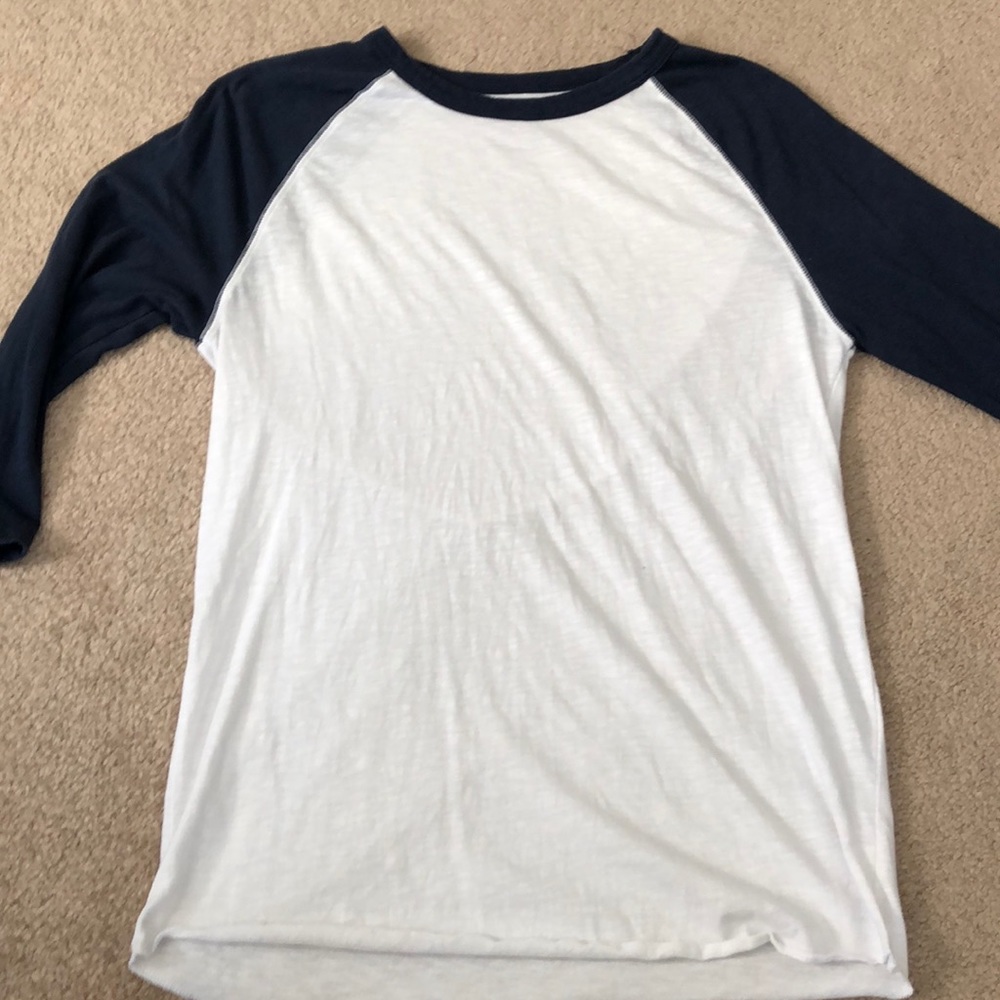 Men’s baseball tee